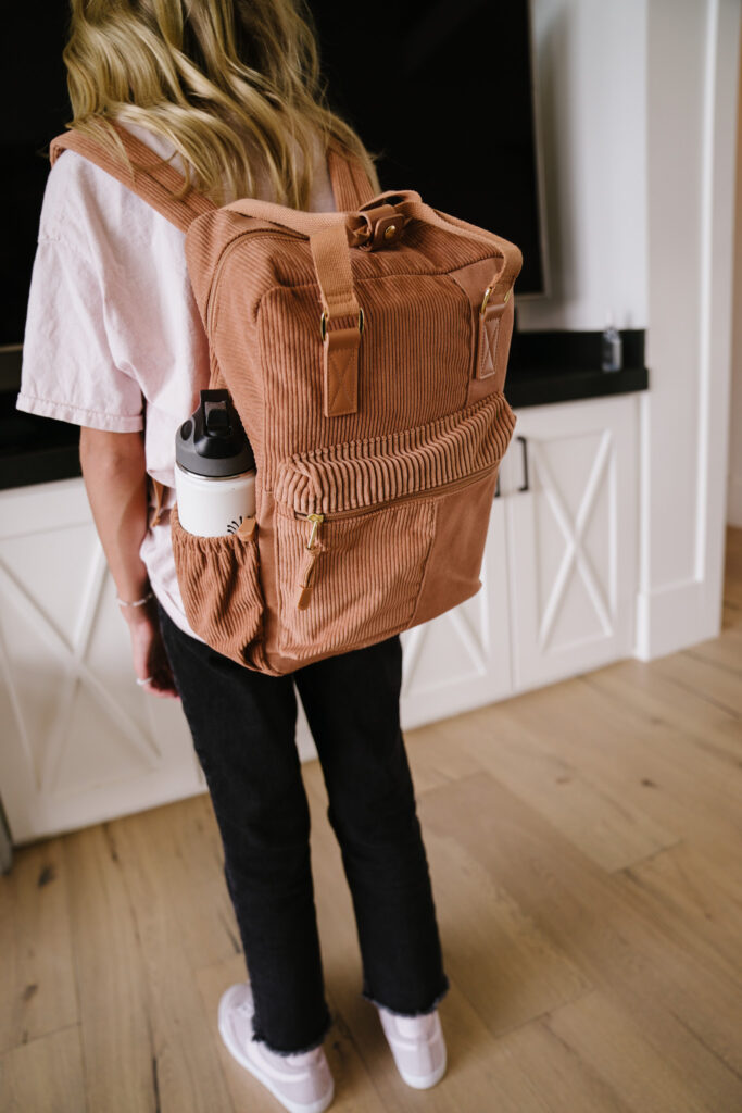 Anisten’s Backpack