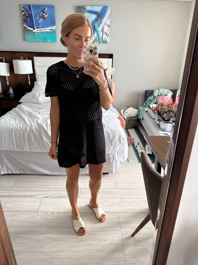 Had been slightly worried this dress would be too boring for Vegas but it  did quite well cruising some casinos and walking to dinner. The word  stunning was used 💁🏼‍♀️. Paired it
